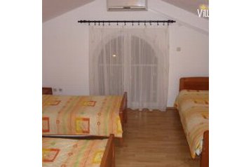 Croaţia Privát Ploče, Exteriorul